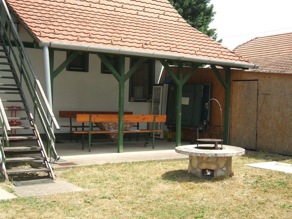 Feherszeker Apartmanok Abadszalok Exterior photo